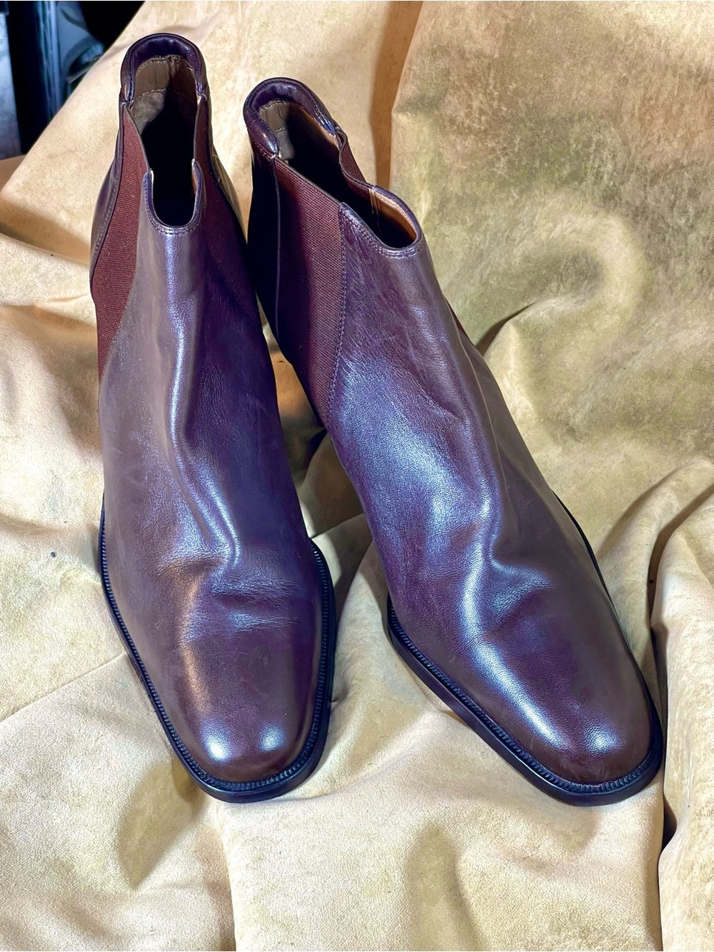 AEROSOLES Dark Brown Leather Chelsea Ankle Boots